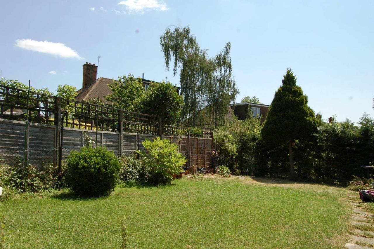 Rushden Vacation Home เฮนดอน ภายนอก รูปภาพ