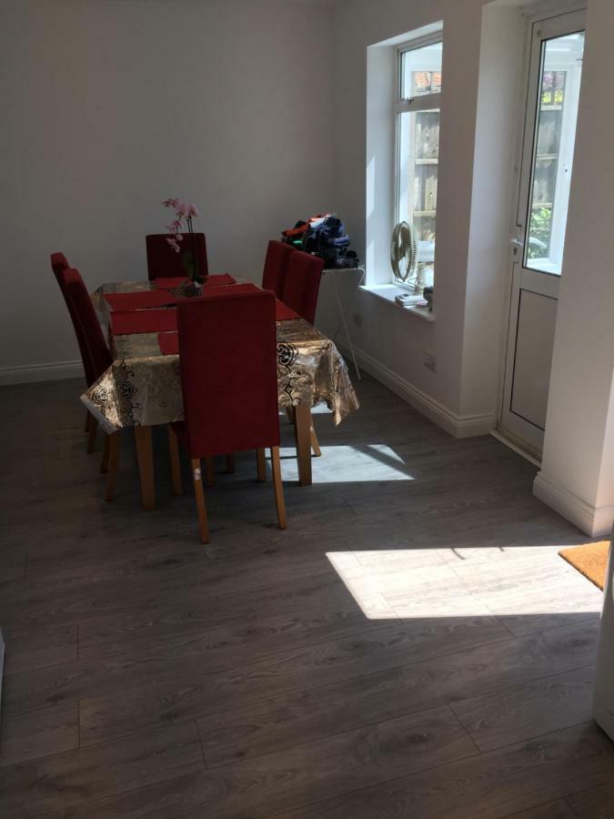 Rushden Vacation Home เฮนดอน ภายนอก รูปภาพ