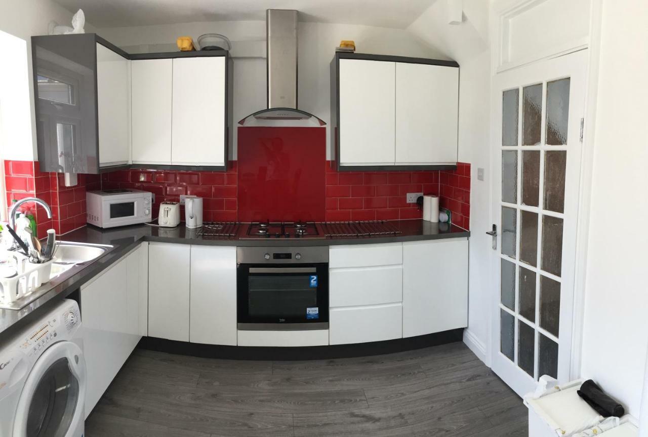 Rushden Vacation Home เฮนดอน ภายนอก รูปภาพ